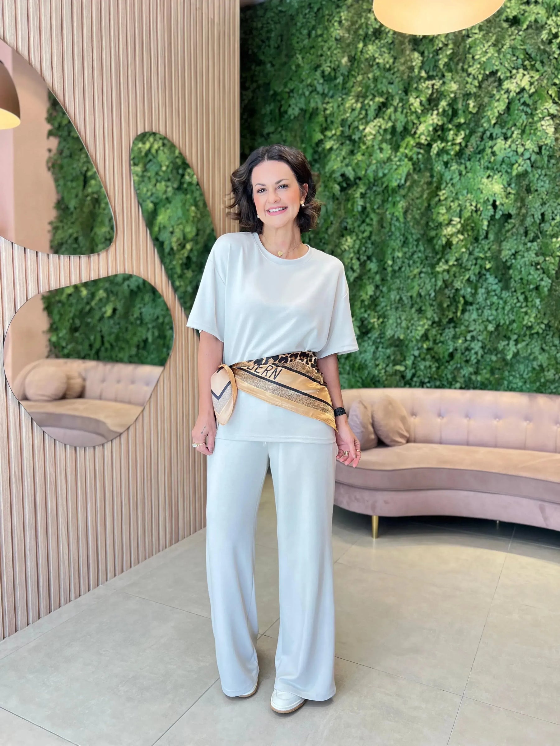 Conjunto Malha Premium Calça + Blusa Ampla, Gelo