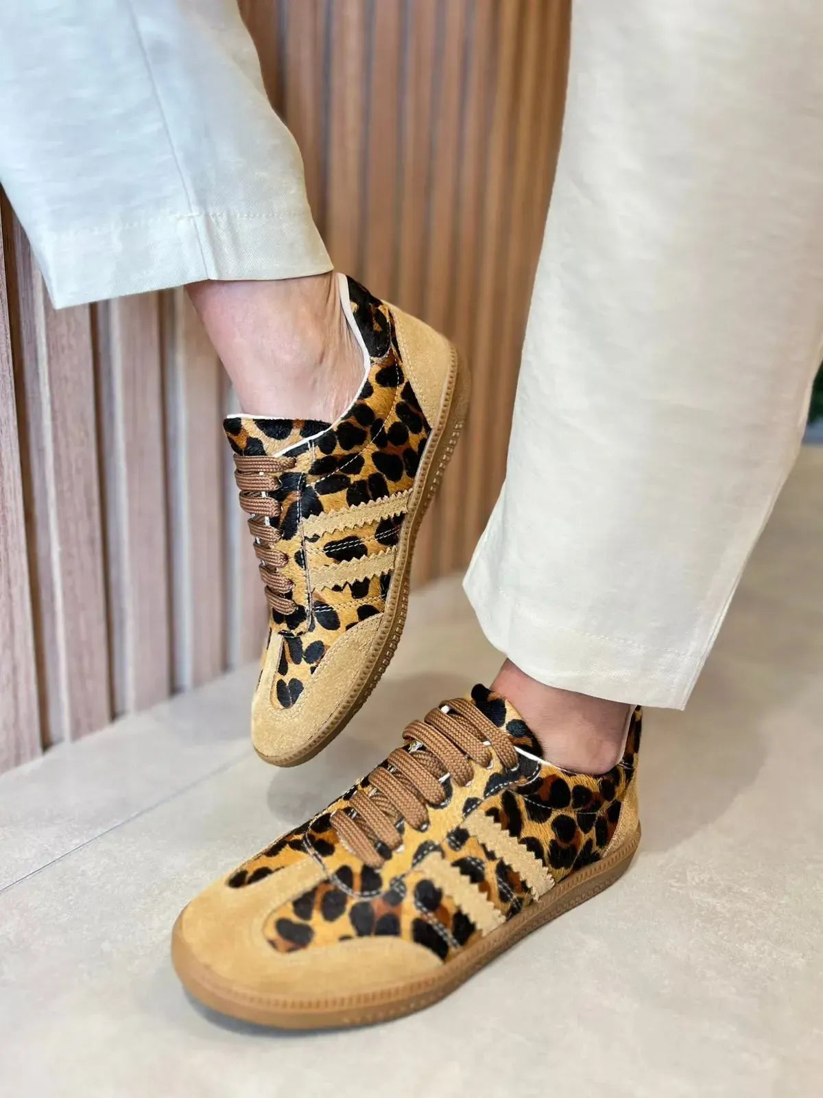 Tênis Camurça Animal Print