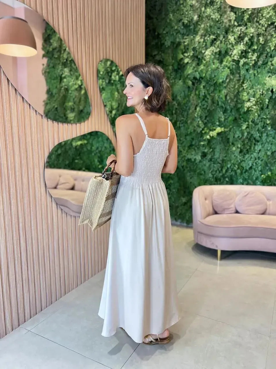 Vestido Midi em liocel com Bolso de alcinha, Nude