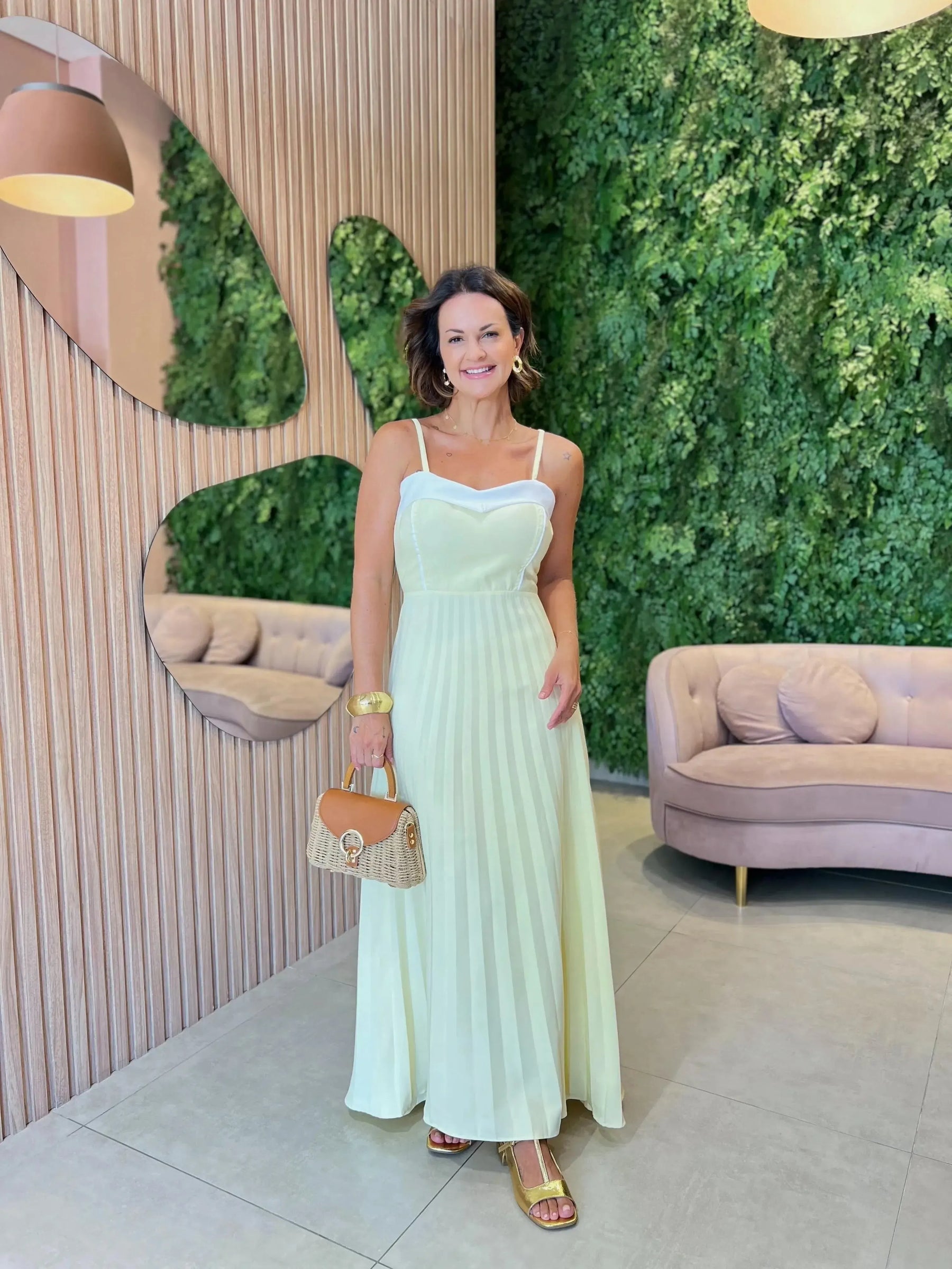 Vestido longo com detalhe plissado na barra, Amarelo