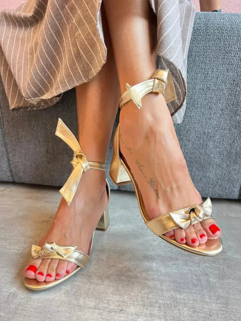 Sandália Ju Ouro Light
