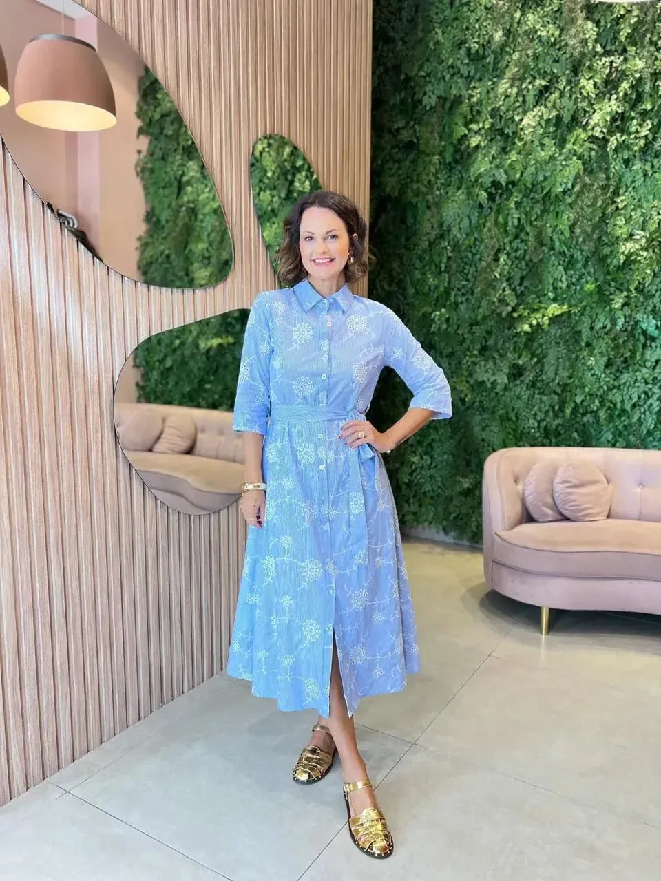 Vestido Chemisse listrada bordada, Azul