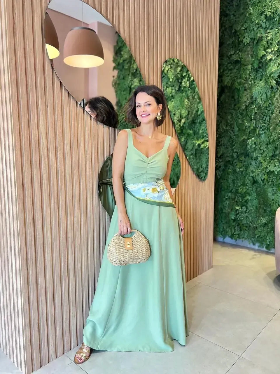 Vestido Longo em Liocel com detalhe o busto , Verde menta
