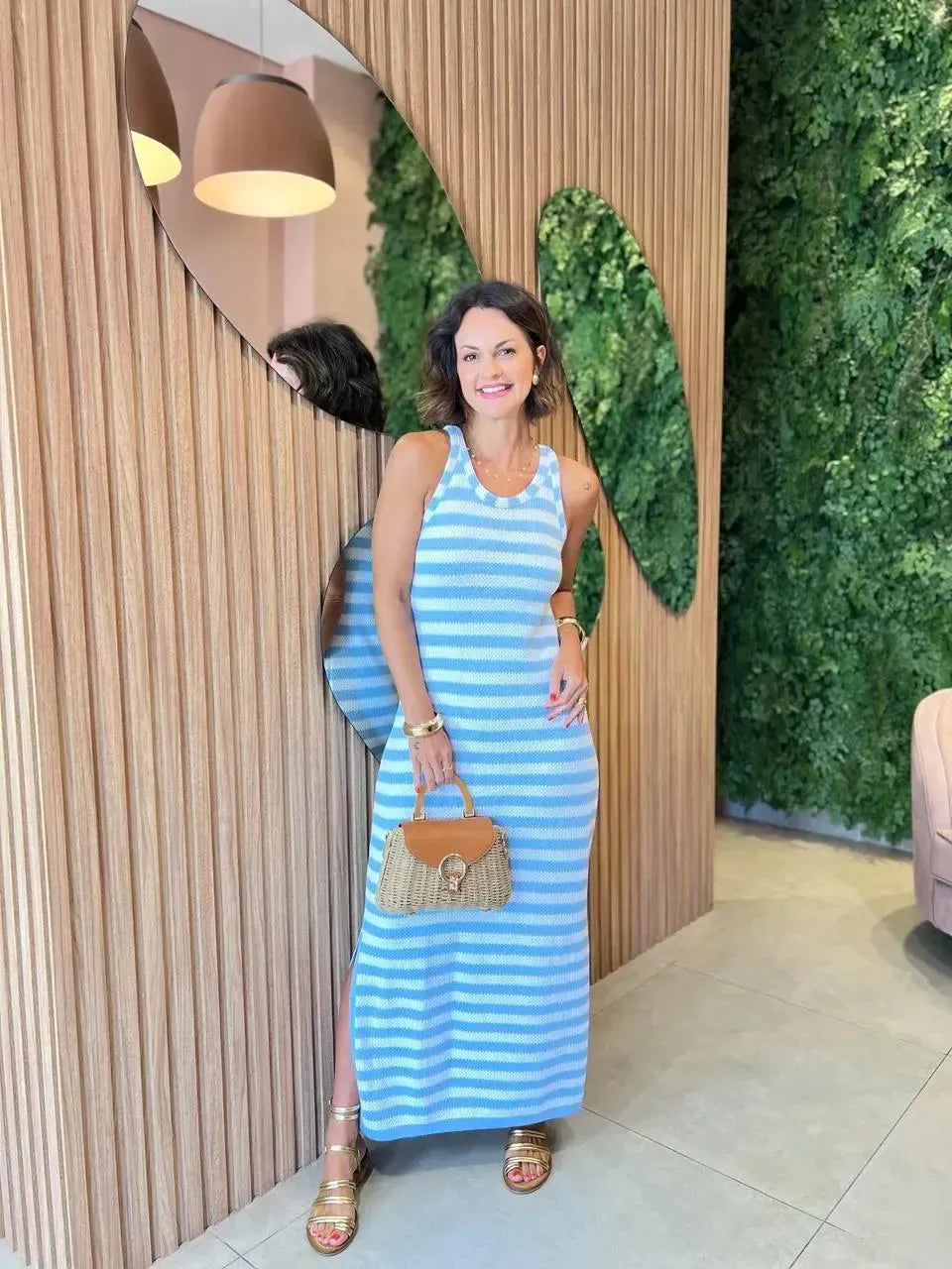 Vestido Regata em Tricô Modal Listrado Azul e branco
